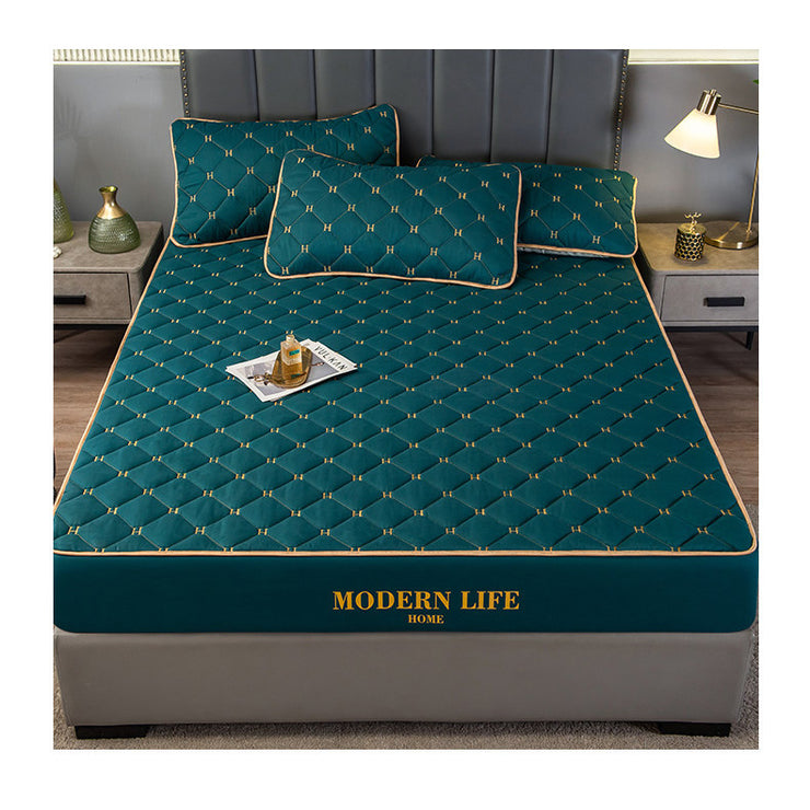 Quilted Fitted Mattress Protective Cover Breathable Dustproof Waterproof